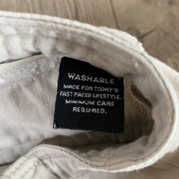 Larry Levine Womens 14 Tan Capri Pants Zip & Hook Drawstring Waist Button Pocket - Picture 8 of 10